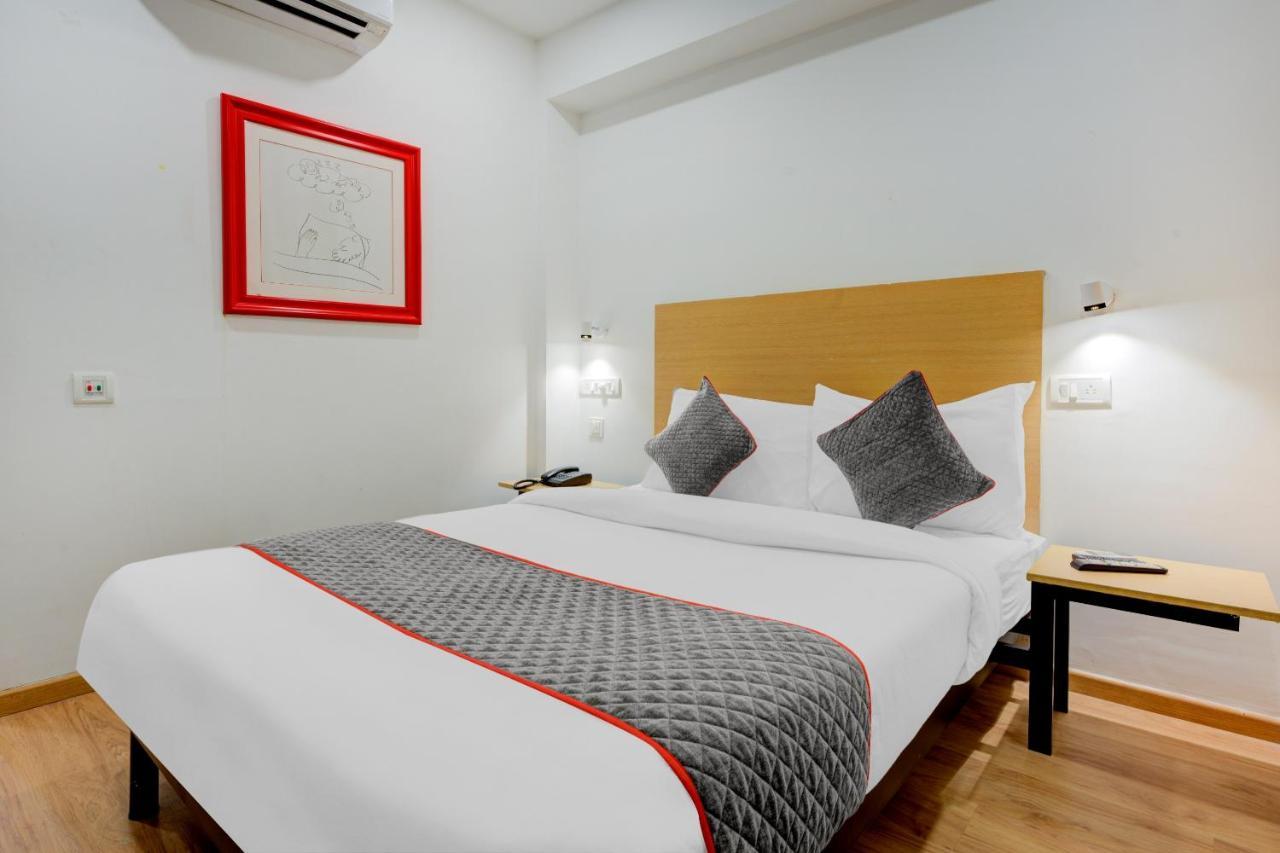 Oyo Townhouse 74871 Thoraipakkam Hotel Chennai Ngoại thất bức ảnh