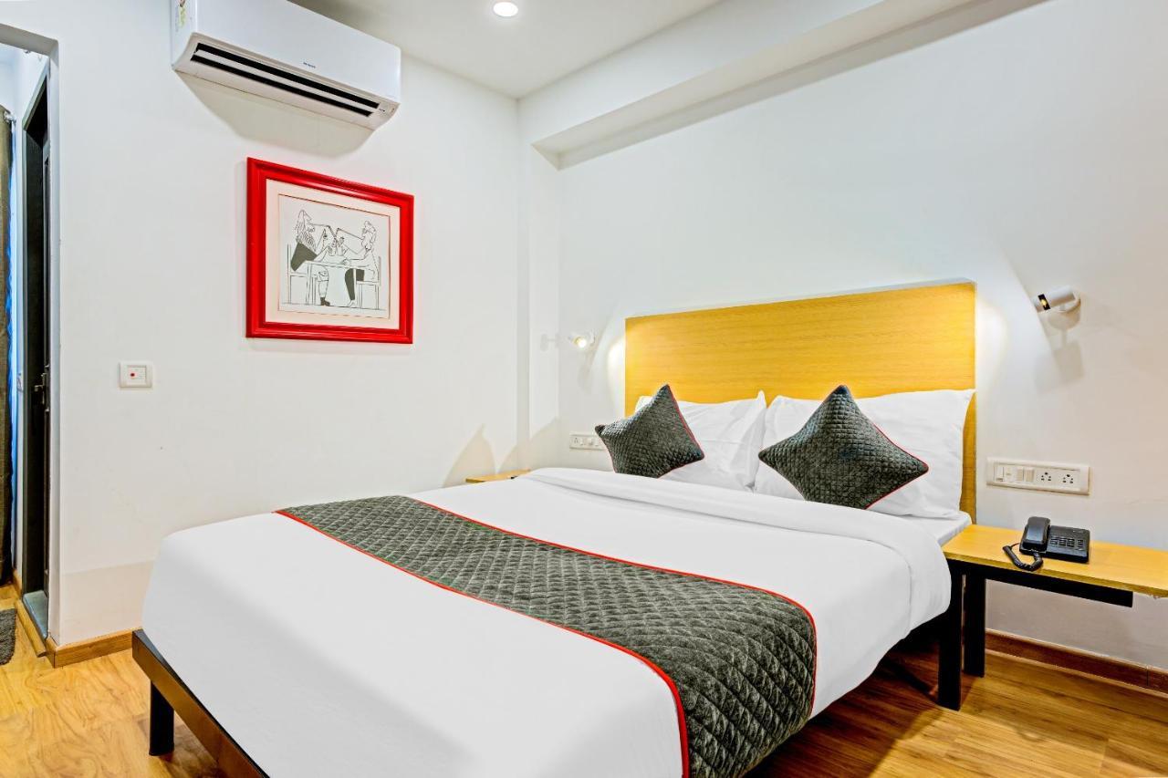 Oyo Townhouse 74871 Thoraipakkam Hotel Chennai Ngoại thất bức ảnh